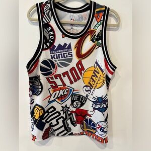 NBA Basketball RARE Team Logo Jersey Men’s Size S